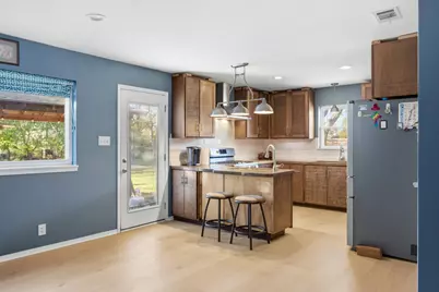 1004 Usher Street, Benbrook, TX 76126 - Photo 5