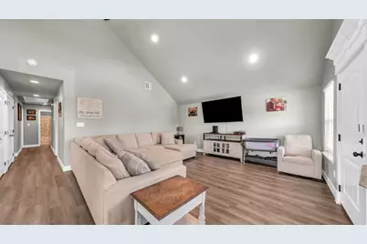 2806 San Gabriel Drive, Granbury, TX 76048 - Photo 5