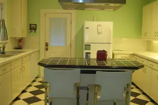 1010 E Lindsey St, Breckenridge, TX 76424 - Photo 15