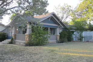 1010 E Lindsey St, Breckenridge, TX 76424 - Photo 3