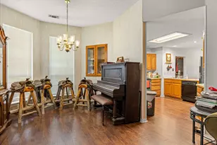 3905 Frisco Cir, Granbury, TX 76048 - Photo 7