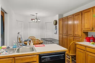 3905 Frisco Cir, Granbury, TX 76048 - Photo 11