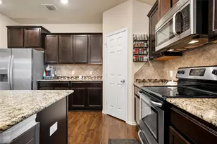 2700 Gilchrist Dr, Lorena, TX 76655 - Photo 11