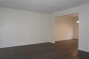 2609 Hamilton Dr, Grand Prairie, TX 75052 - Photo 3