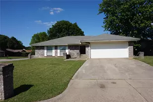 5901 Chapel Downs Ct, Arlington, TX 76017 - Photo 15