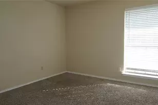 5901 Chapel Downs Ct, Arlington, TX 76017 - Photo 9