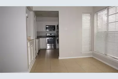 2728 Copper Creek Drive #107, Arlington, TX 76006 - Photo 5