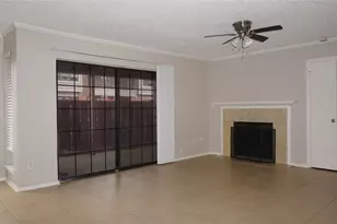 2728 Copper Creek Dr, Arlington, TX 76006 - Photo 3