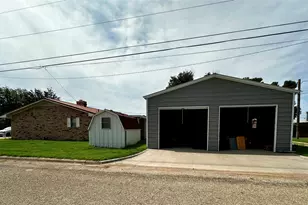 1209 Park Street N, Seymour, TX 76380 - Photo 3