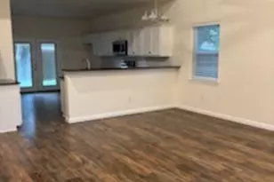 920 Arkansas River Dr, Granbury, TX 76048 - Photo 3