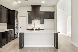 1028 River Oaks Dr, Godley, TX 76044 - Photo 11