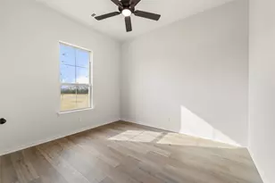 13 Louis Rd, Sherman, TX 75090 - Photo 11