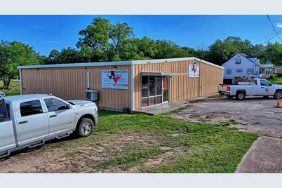 206 N Matthews Street, Bowie, TX 76230 - Photo 9