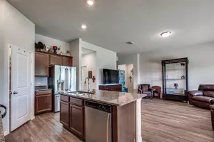 2601 Breccia Dr, Fort Worth, TX 76108 - Photo 9