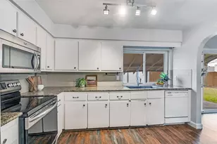 626 Shadyglen Dr, Allen, TX 75002 - Photo 9