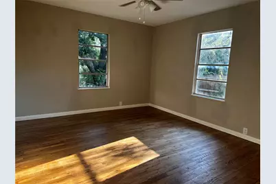 400 E Liberty Street, Pilot Point, TX 76258 - Photo 7