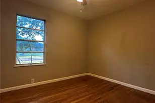 400 E Liberty St, Pilot Point, TX 76258 - Photo 5