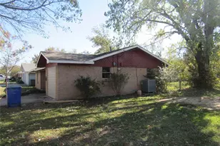 706 Abney St, Whitesboro, TX 76273 - Photo 5