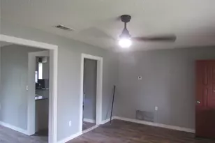 706 Abney St, Whitesboro, TX 76273 - Photo 9