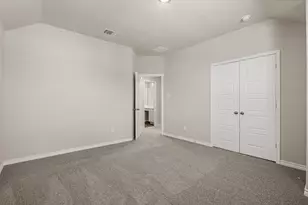 9240 Kansas Pacific Dr, Fort Worth, TX 76036 - Photo 15