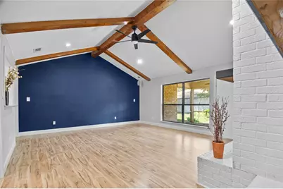 913 Kensington Court, Bedford, TX 76021 - Photo 5