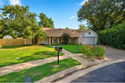 913 Kensington Court, Bedford, TX 76021 - Photo 7