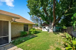 913 Kensington Ct, Bedford, TX 76021 - Photo 27