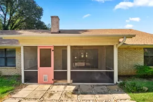 913 Kensington Ct, Bedford, TX 76021 - Photo 25