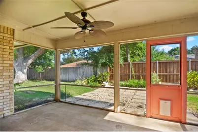 913 Kensington Court, Bedford, TX 76021 - Photo 23