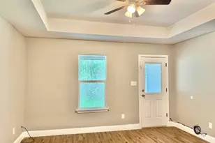 358 N Cherokee Shores Dr, Mabank, TX 75156 - Photo 5