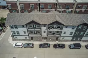 206 S Village Way, Lewisville, TX 75067 - Photo 5