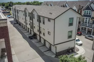 206 S Village Way, Lewisville, TX 75067 - Photo 3