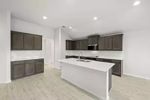 2637 Streamside, Burleson, TX 76028 - Photo 11