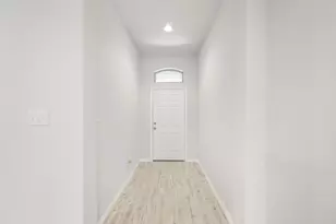 2637 Streamside, Burleson, TX 76028 - Photo 3