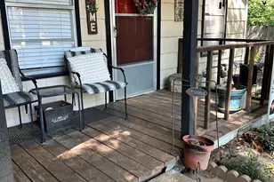 1033 N Johnson St, Mineola, TX 75773 - Photo 1