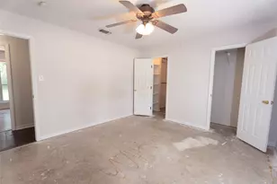 517 S Kirby St, Pilot Point, TX 76258 - Photo 19