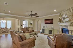 6112 Browning Ct, Granbury, TX 76049 - Photo 7