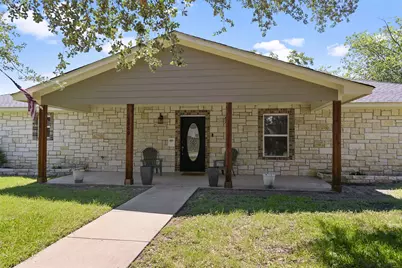 3900 Sundown Drive, Benbrook, TX 76116 - Photo 3