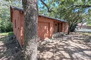 1115 McCormick St, Denton, TX 76201 - Photo 5