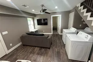 301 E Brockett St, Sherman, TX 75090 - Photo 5