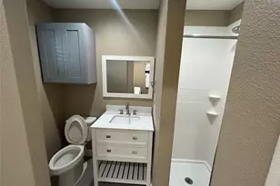 301 E Brockett St, Sherman, TX 75090 - Photo 7