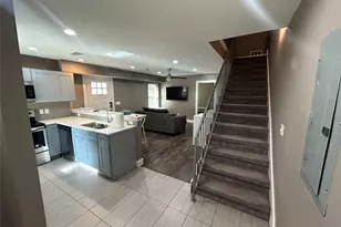 301 E Brockett St, Sherman, TX 75090 - Photo 3