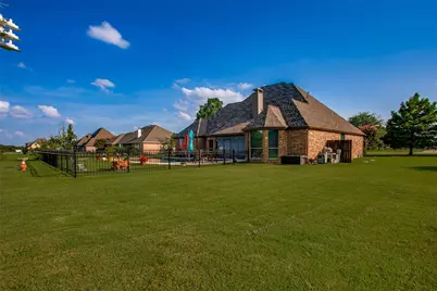 10044 Dennehy Drive, Talty, TX 75126 - Photo 29