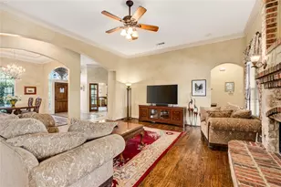 10044 Dennehy Dr, Talty, TX 75126 - Photo 9