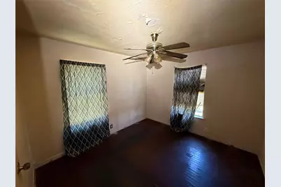 915 S Rockwall Avenue, Terrell, TX 75160 - Photo 15