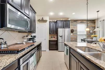 5429 Tuxbury Pond Drive, Fort Worth, TX 76179 - Photo 9