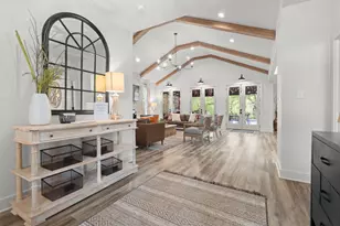 1704 Silverside Dr, Grapevine, TX 76051 - Photo 3