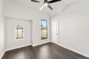 408 Atlas Cedar Dr, Glenn Heights, TX 75154 - Photo 5