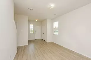 8348 Yaupon Holly Trl, Fort Worth, TX 76123 - Photo 3