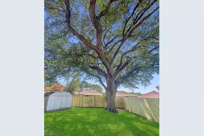 1027 Ridgeview Circle, Carrollton, TX 75007 - Photo 23